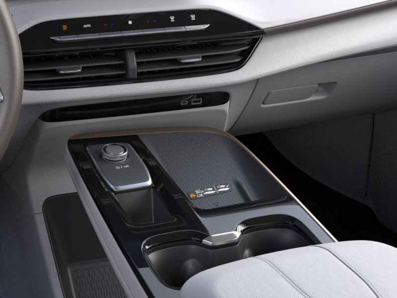 New 2026 Iridescent White Tricoat Buick Avenir image 47