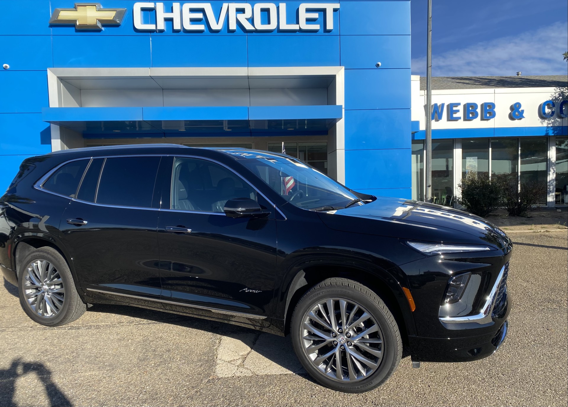 2025 Buick Enclave Avenir's photo