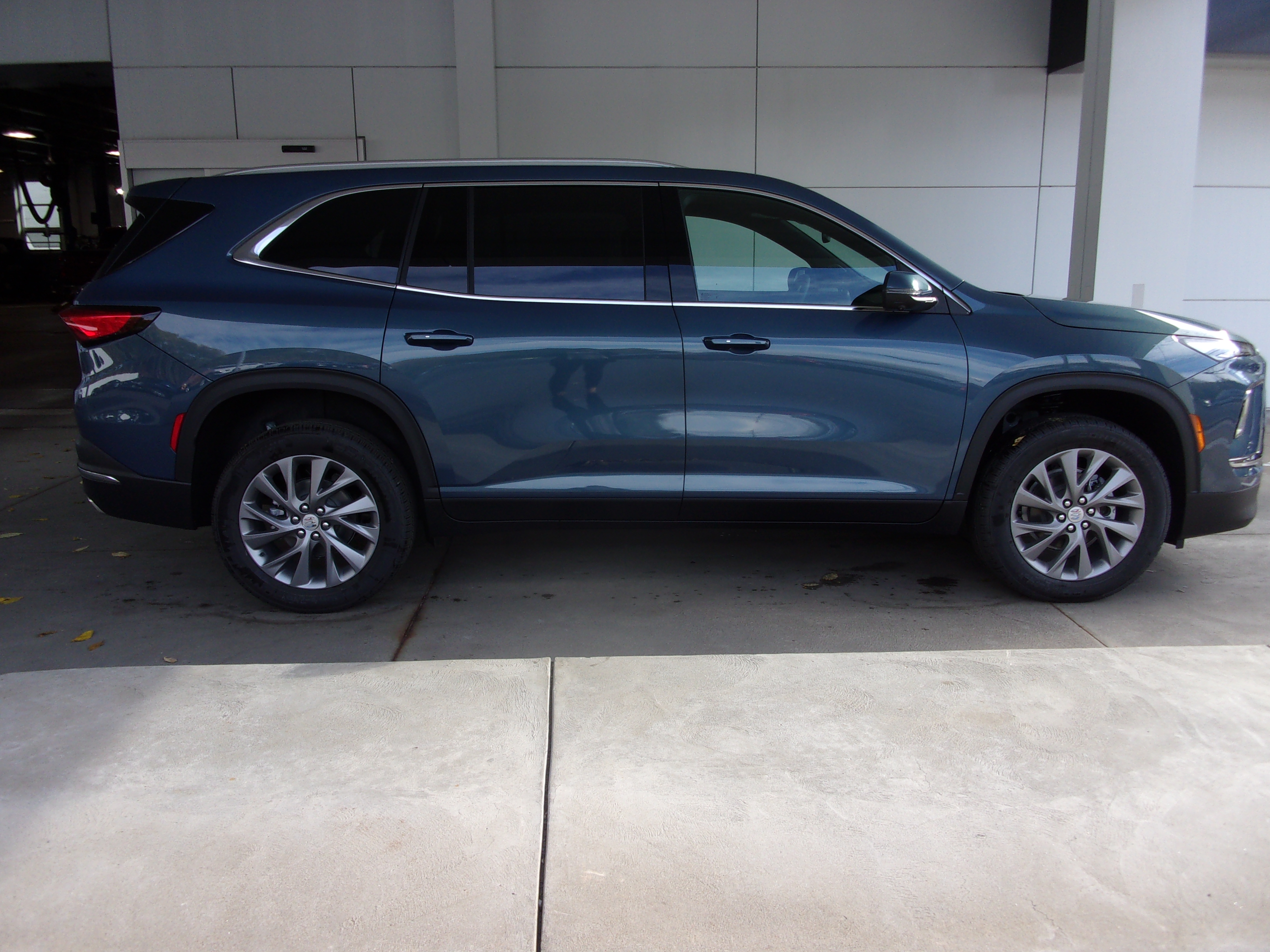 2026 Buick Enclave Preferred - Photo 7