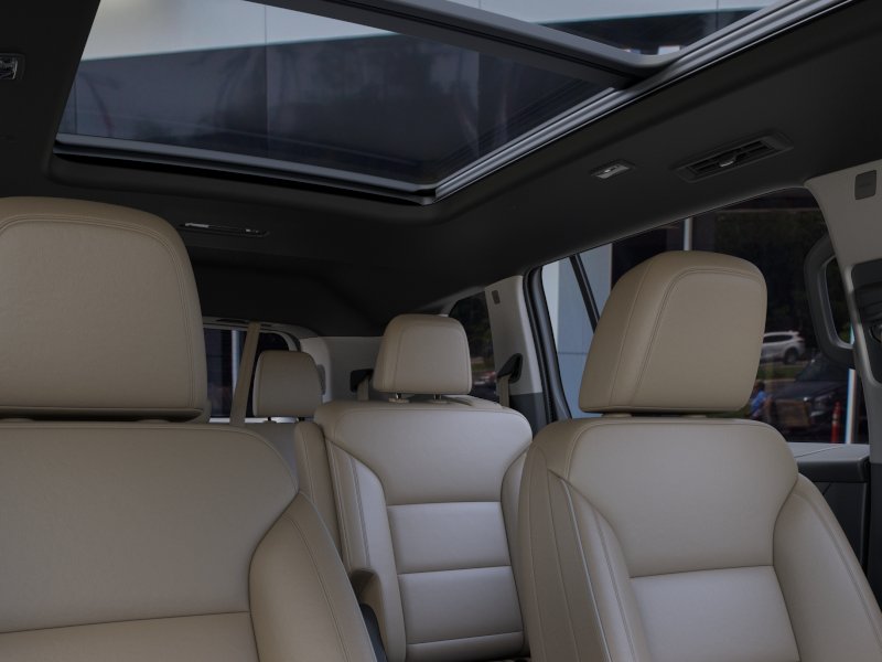 New 2026 Iridescent White Tricoat Buick Preferred image 48