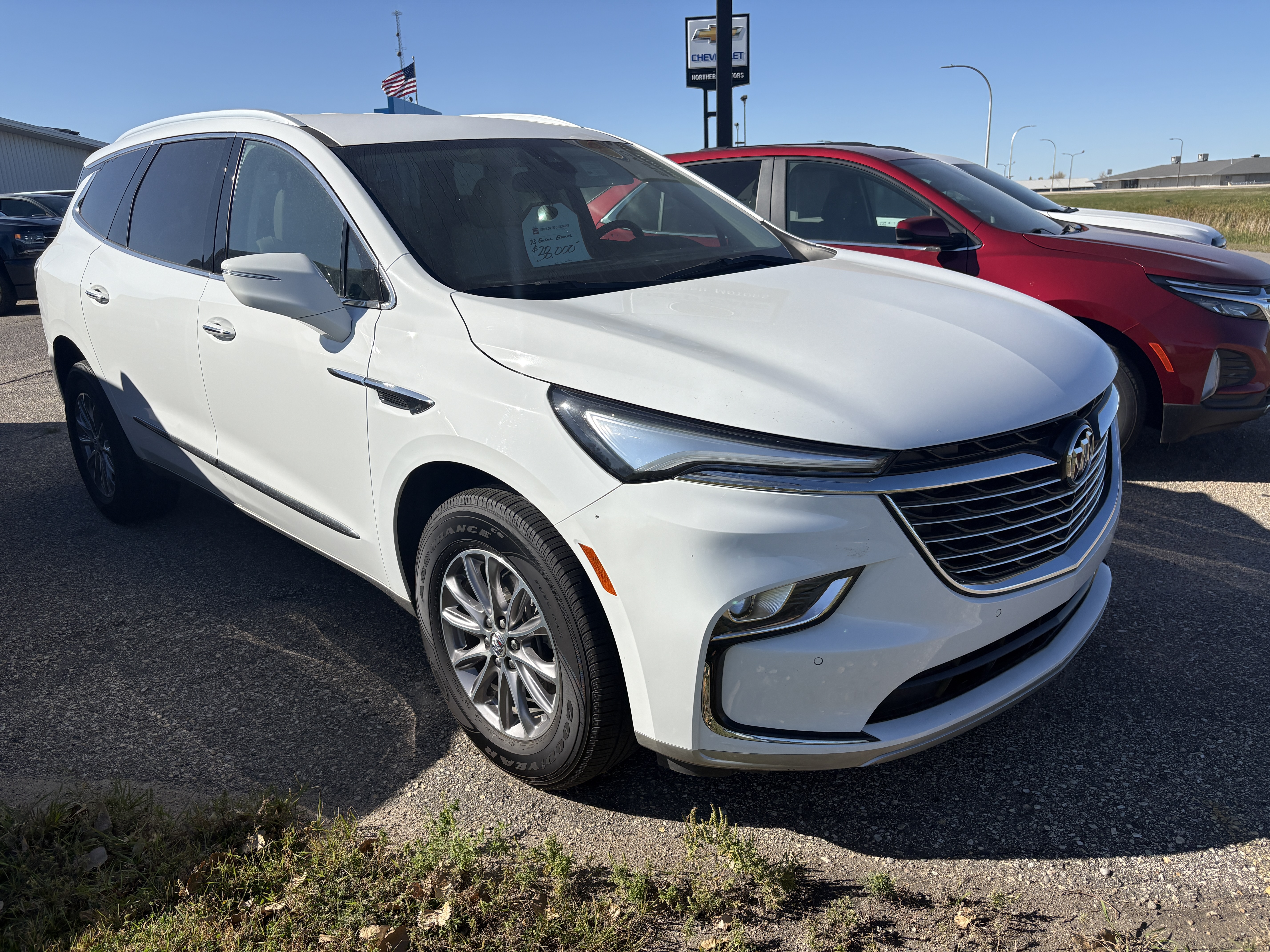 2023 Buick Enclave Essence's photo