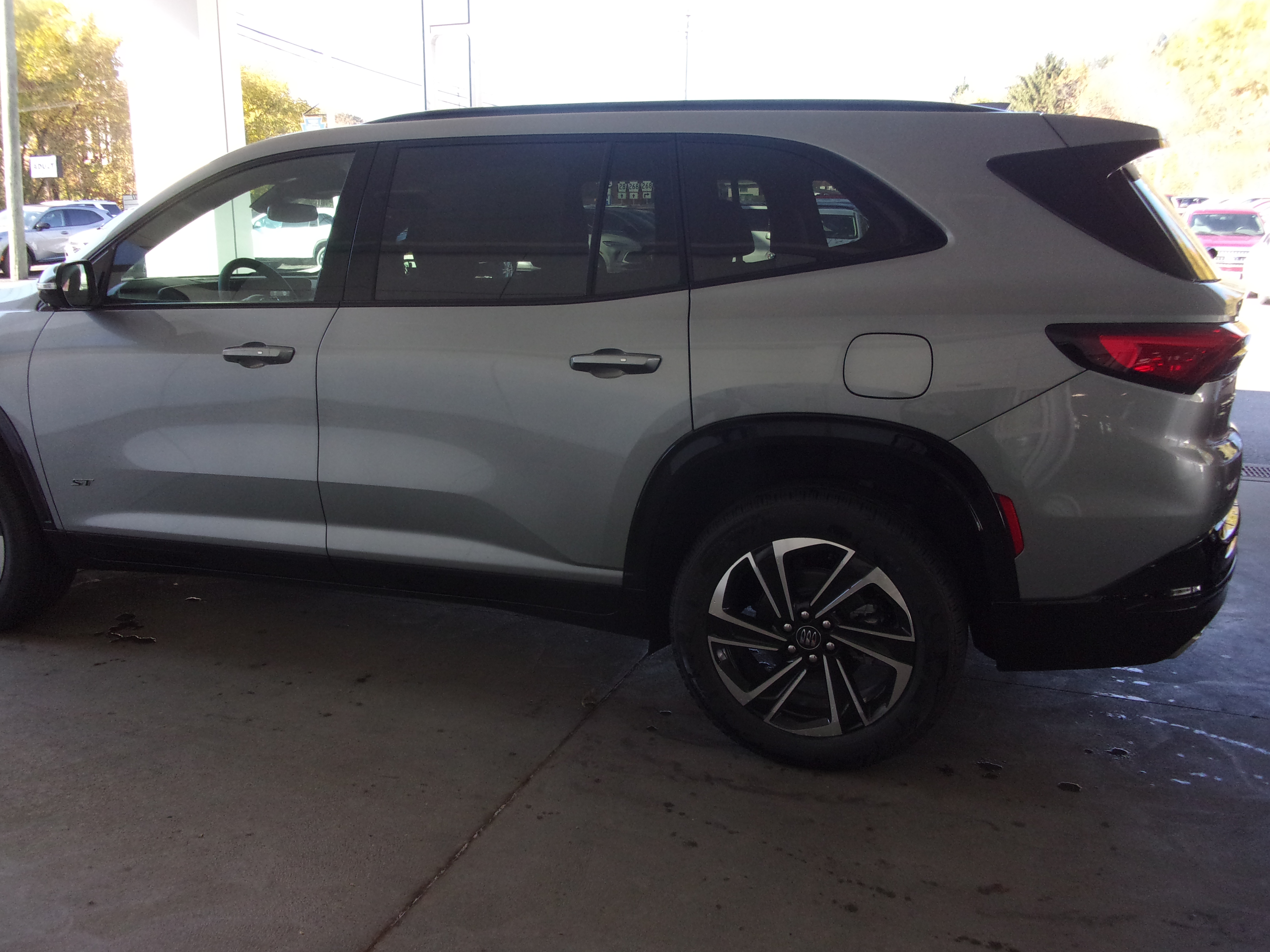 2026 Buick Enclave Sport Touring - Photo 3