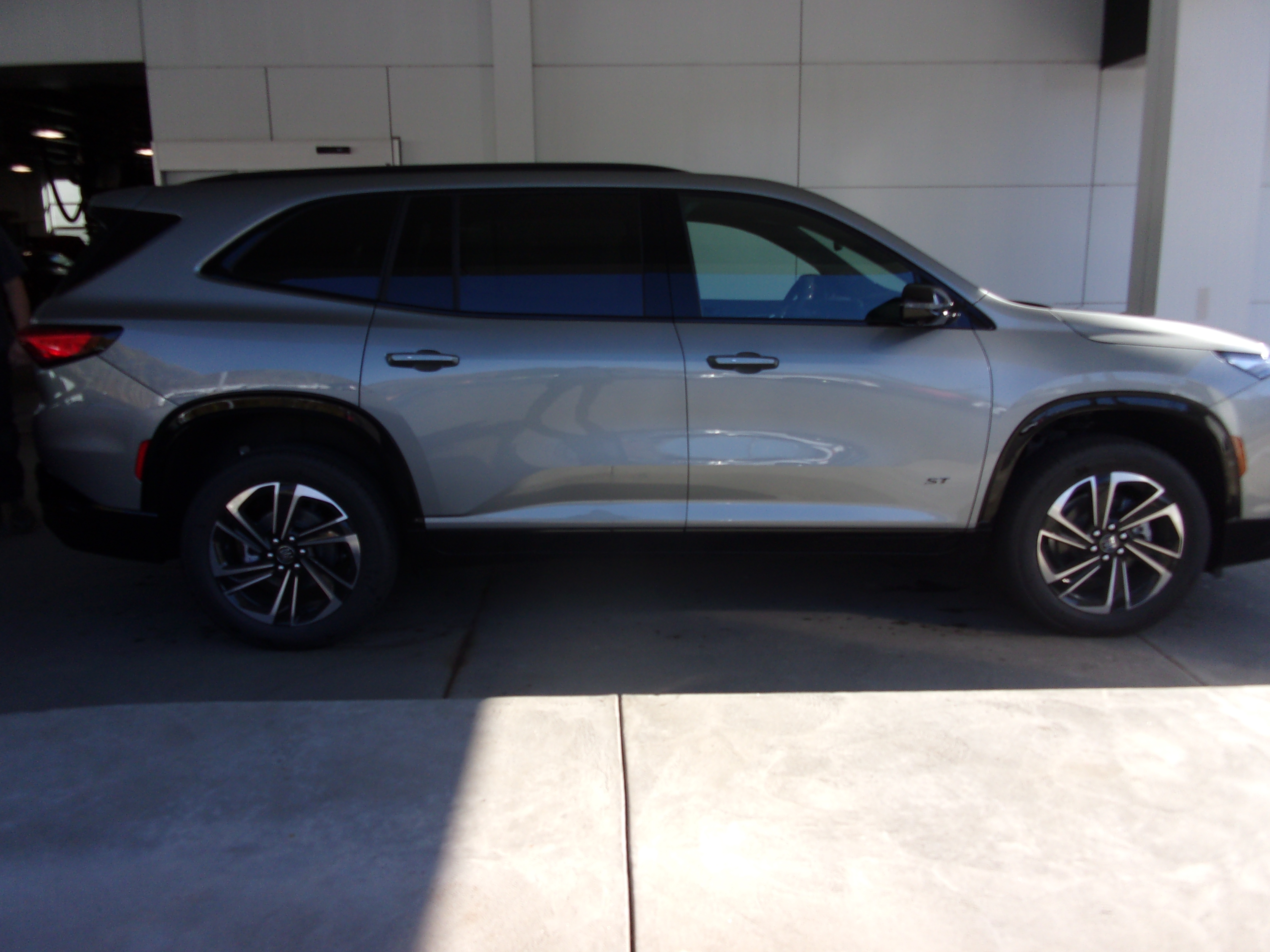 2026 Buick Enclave Sport Touring - Photo 7