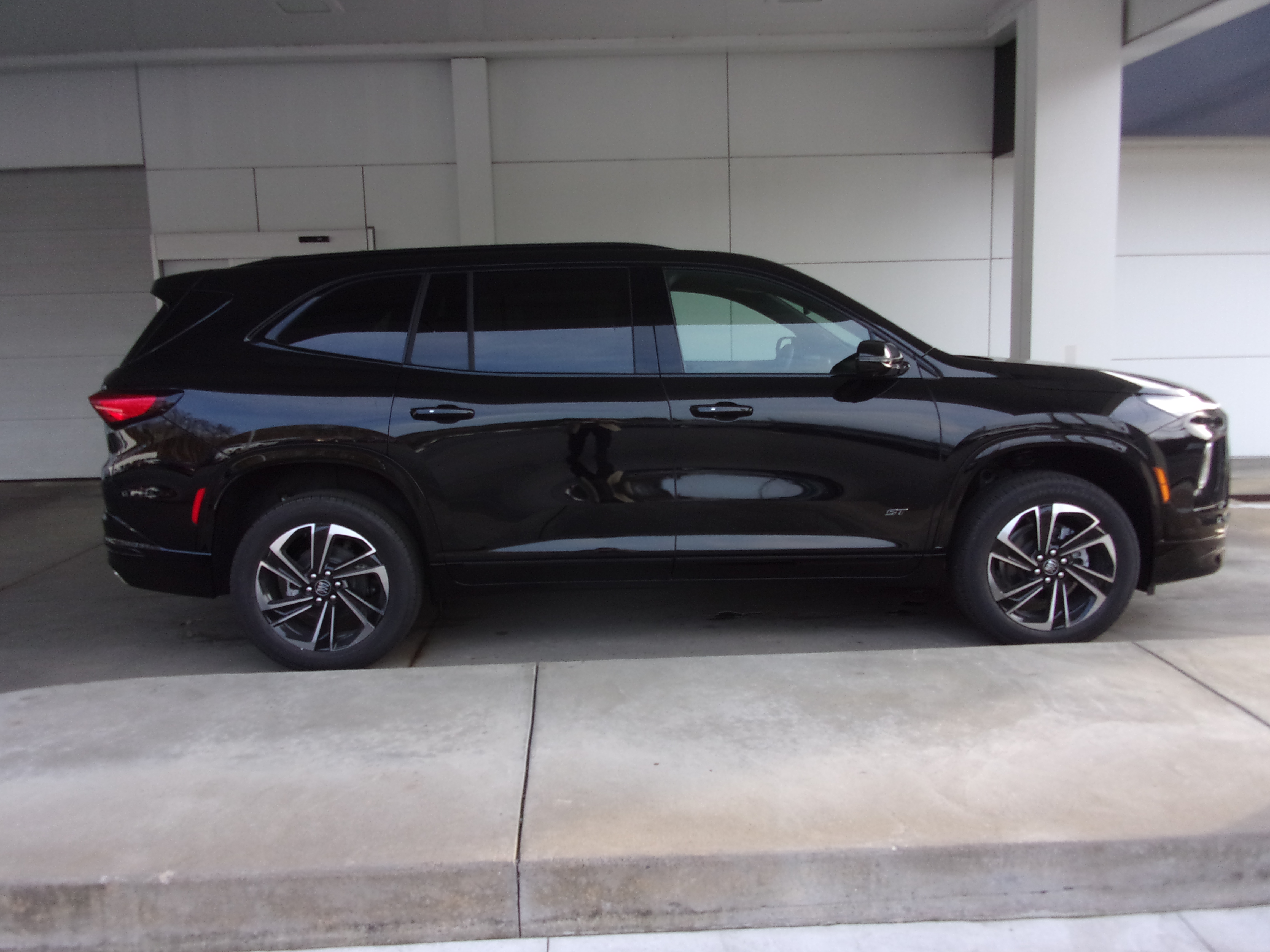 2026 Buick Enclave Sport Touring - Photo 6
