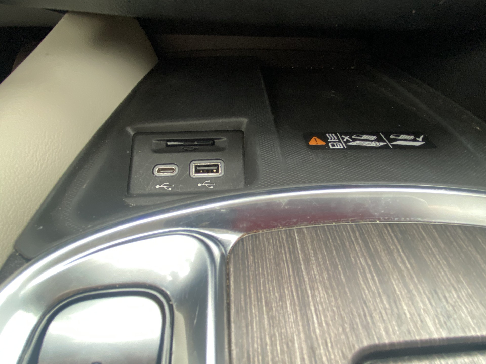 2024 Buick Enclave Premium - Photo 23