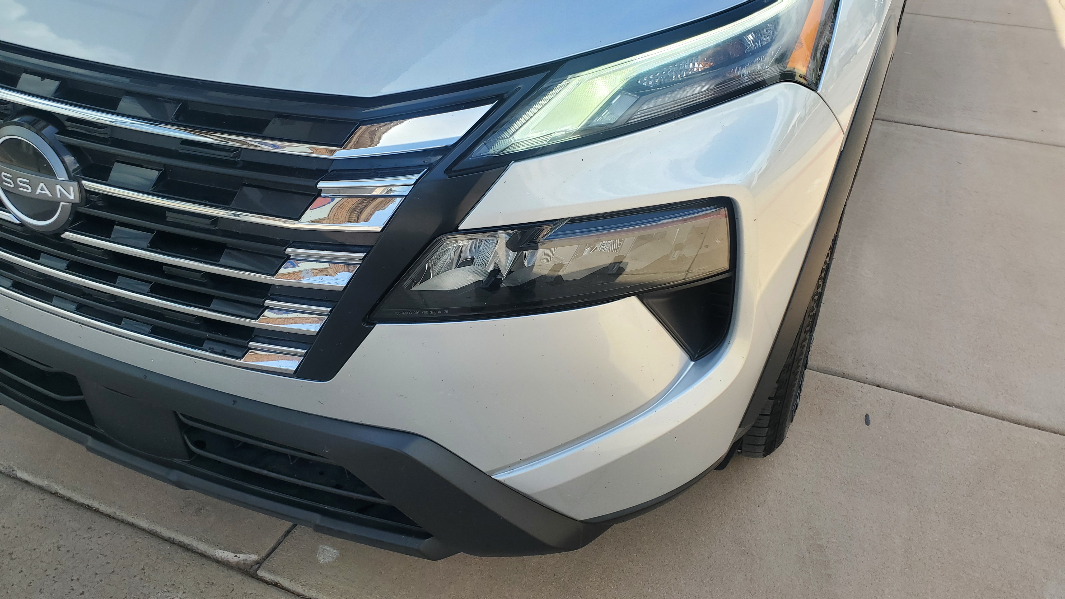 2024 Nissan Rogue S - Photo 2