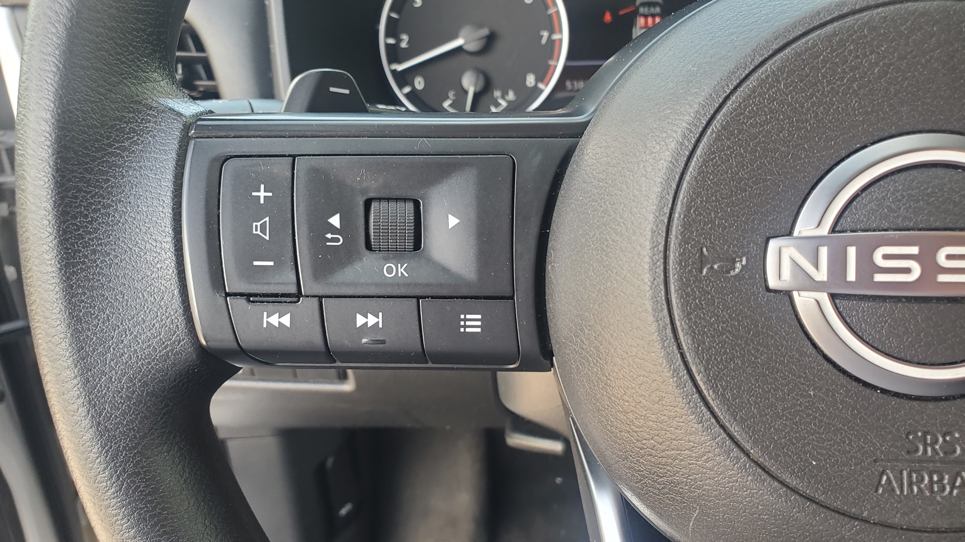 2024 Nissan Rogue S - Photo 10