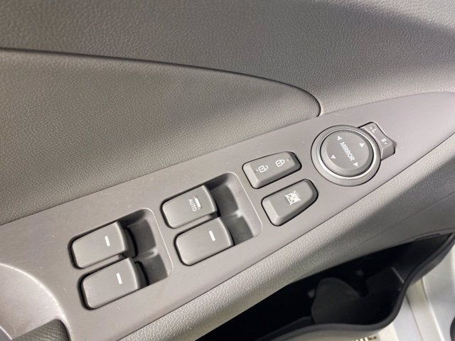 Pre-Owned 2014 Hyundai Sonata