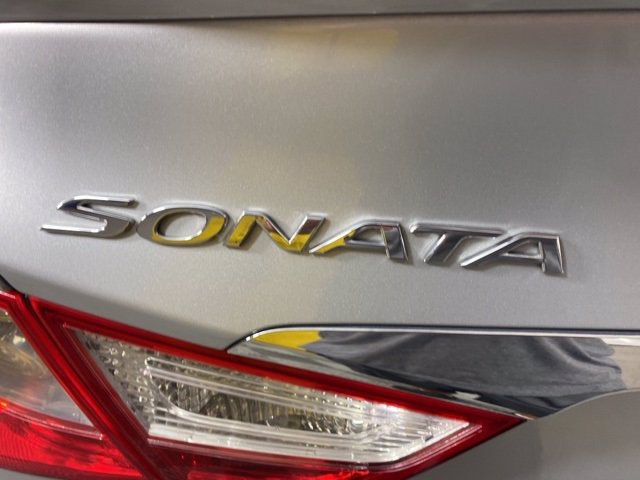 Pre-Owned 2014 Hyundai Sonata