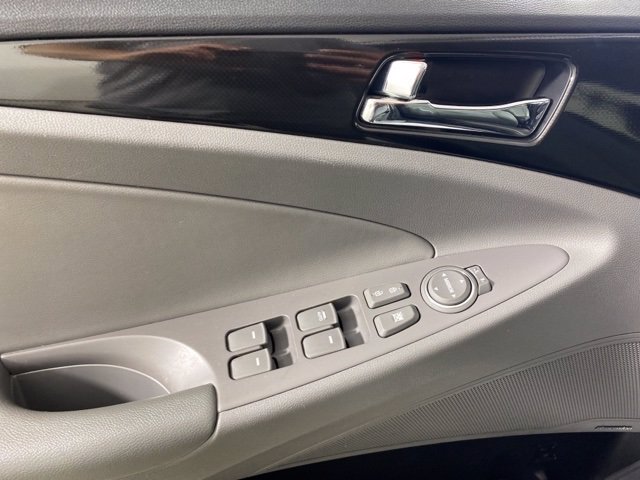Pre-Owned 2014 Hyundai Sonata