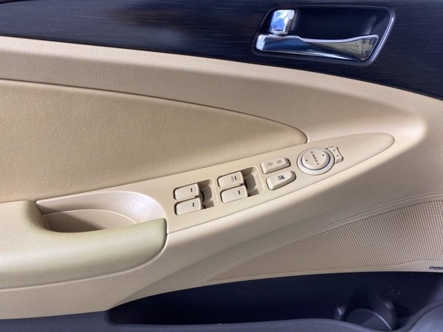 Pre-Owned 2012 Hyundai Sonata 2.4L Limited