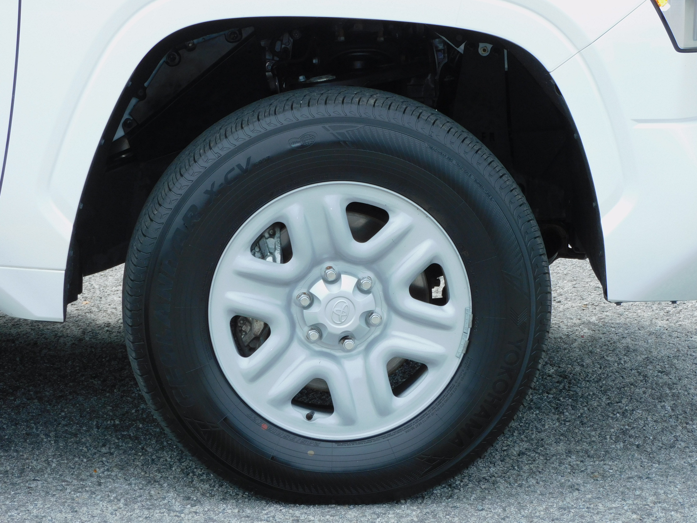 2022 Toyota Tundra SR photo 2