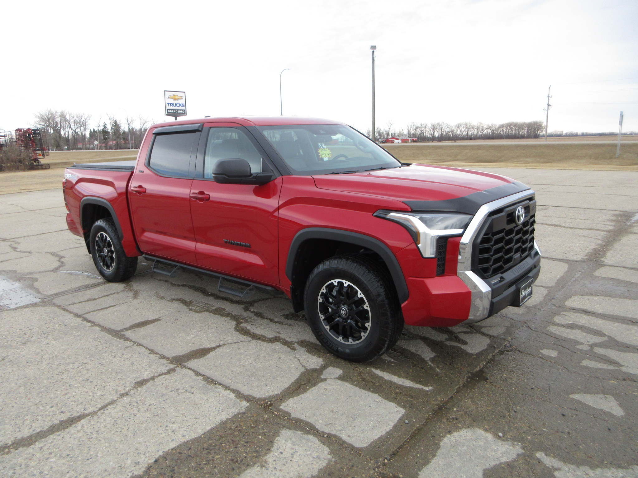 2023 Toyota Tundra SR5 3.4L 4WD CrewMax 5.5' Bed's photo