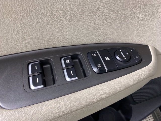 Pre-Owned 2016 Kia Optima LX