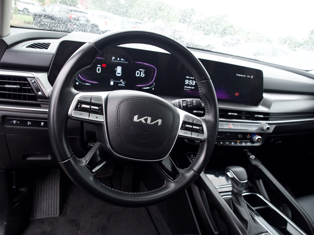 2024 Kia Telluride S - Photo 19