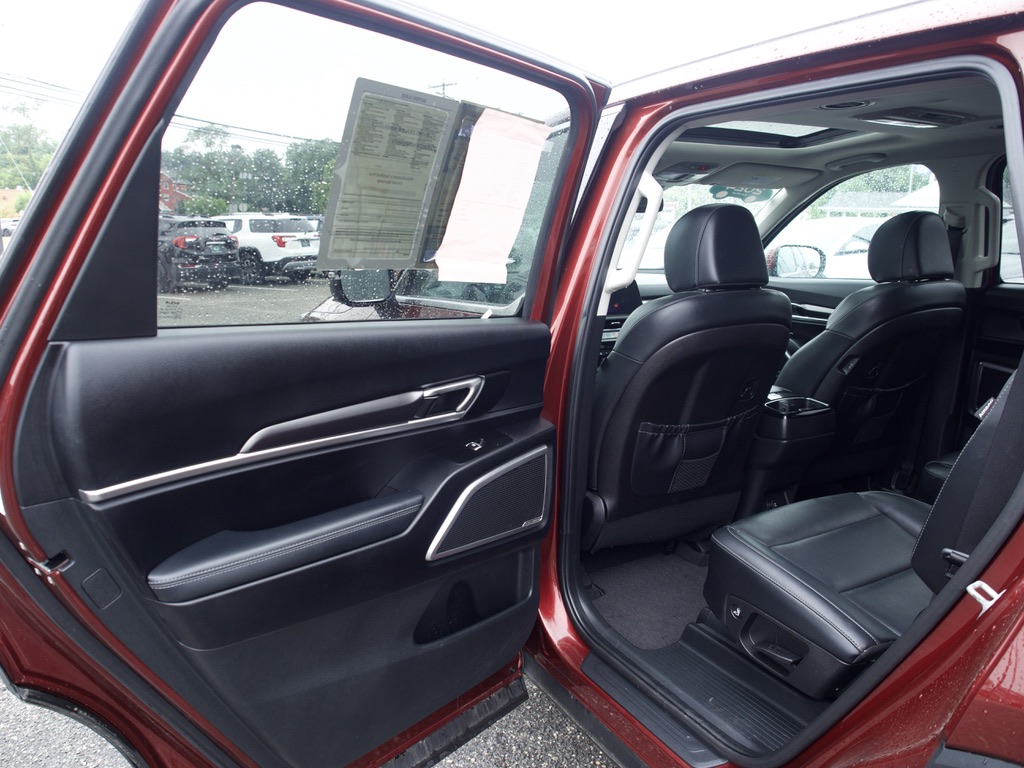 2024 Kia Telluride S - Photo 20