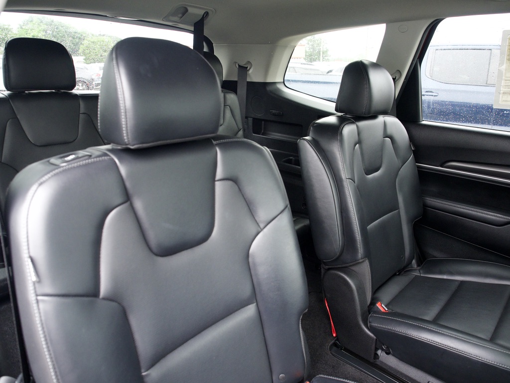 2024 Kia Telluride S - Photo 32