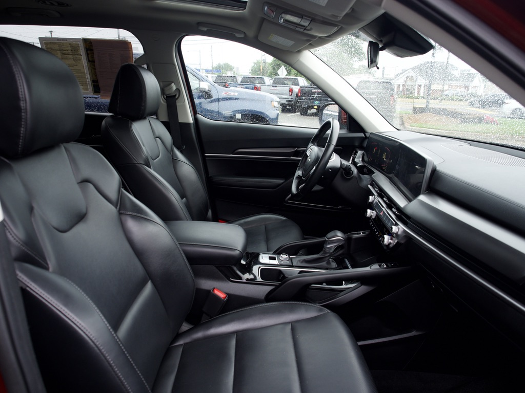 2024 Kia Telluride S - Photo 36