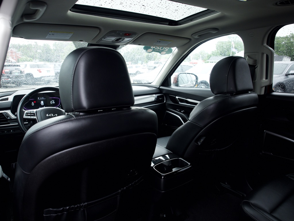 2024 Kia Telluride S - Photo 24