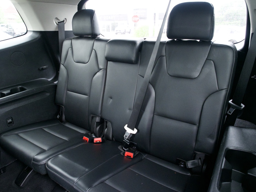 2024 Kia Telluride S - Photo 23