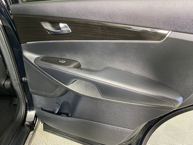Pre-Owned 2020 Kia Sorento L