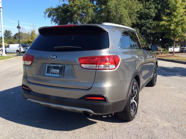 Pre-Owned 2016 Kia Sorento