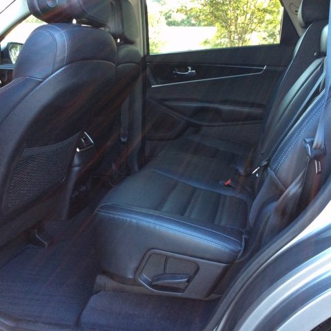 Pre-Owned 2016 Kia Sorento