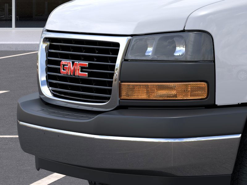 New 2025 Summit White GMC 1WT image 49
