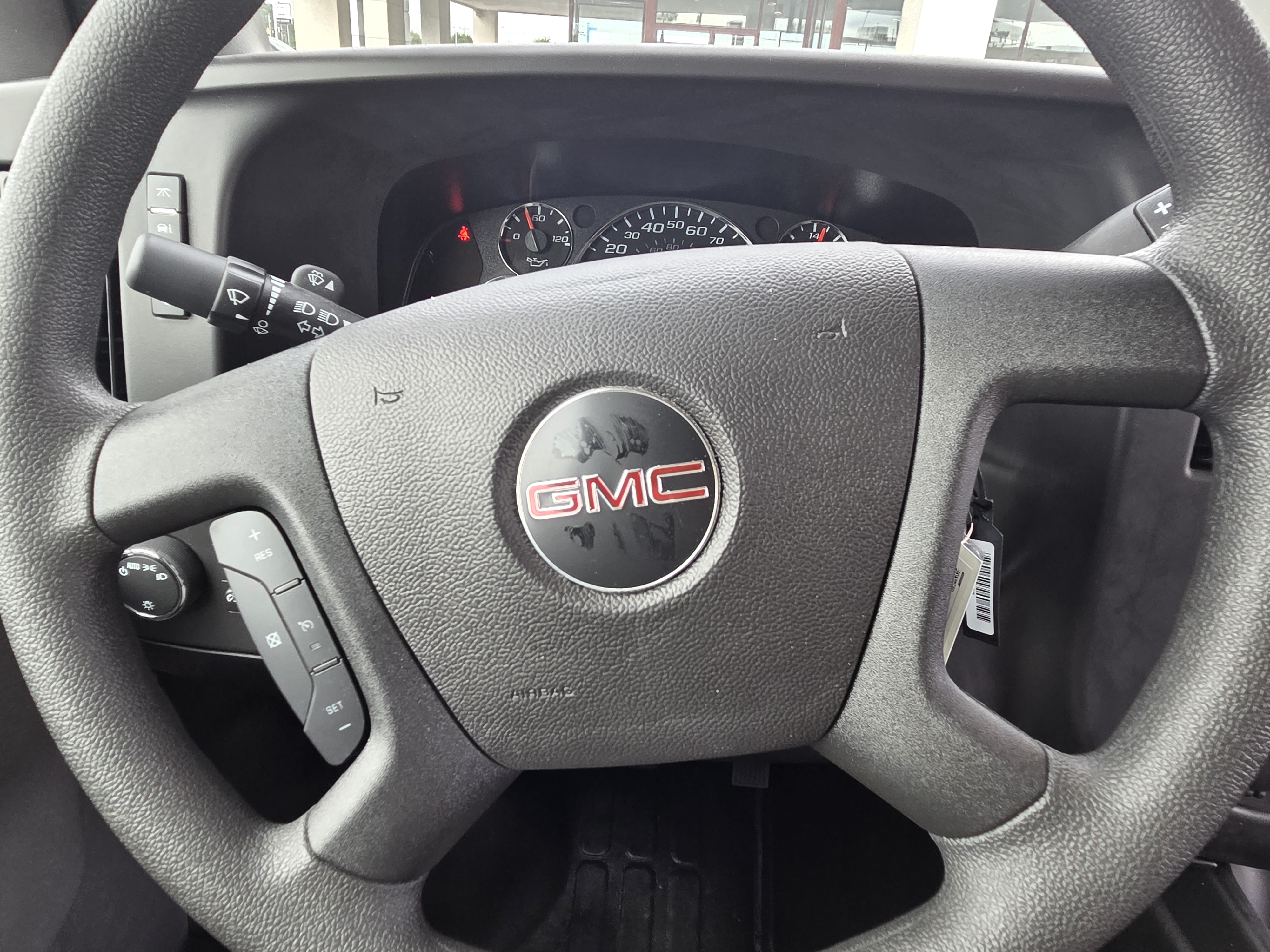 New 2025 Summit White GMC 1WT image 35