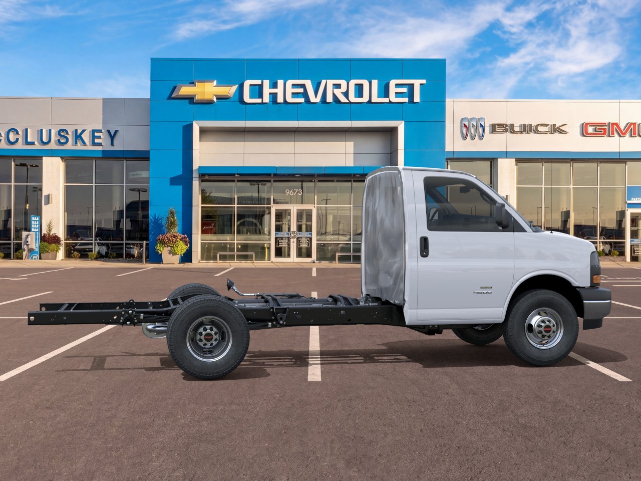 New 2025 Summit White GMC 1WT image 29