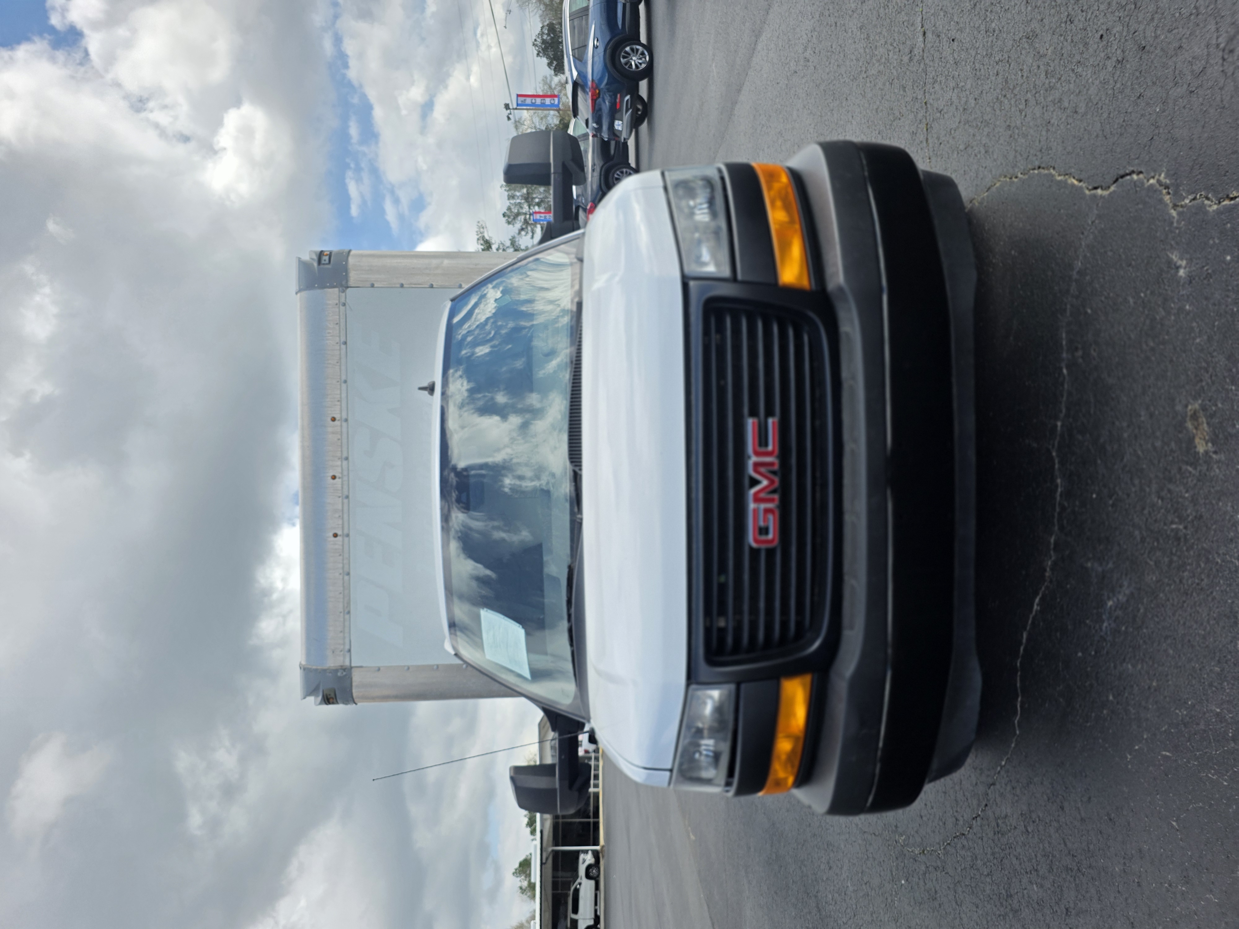 2021 GMC Savana Cutaway Work Van