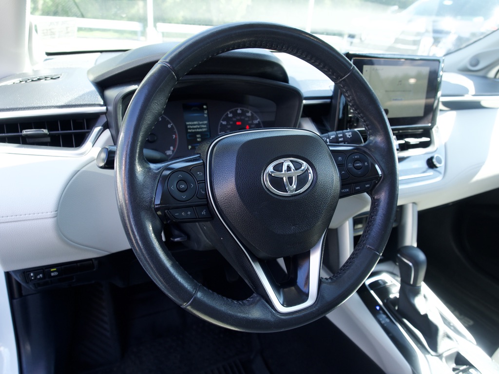 2023 Toyota Corolla Cross LE - Photo 14