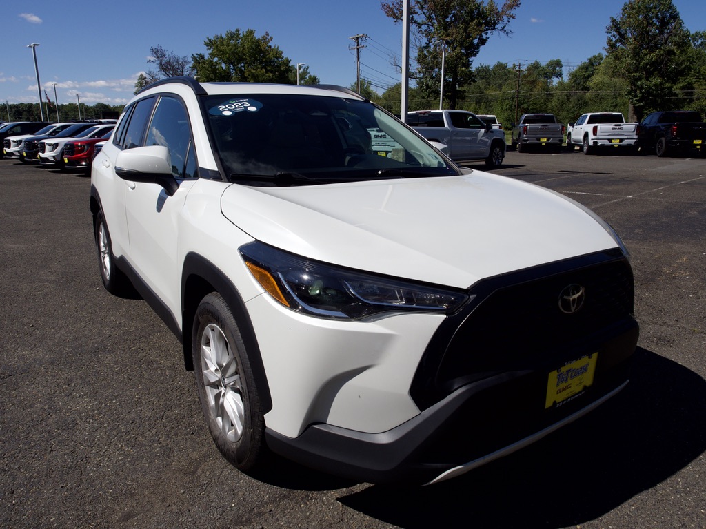 2023 Toyota Corolla Cross LE - Photo 4