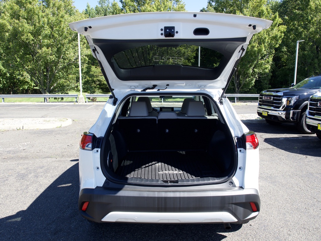 2023 Toyota Corolla Cross LE - Photo 33