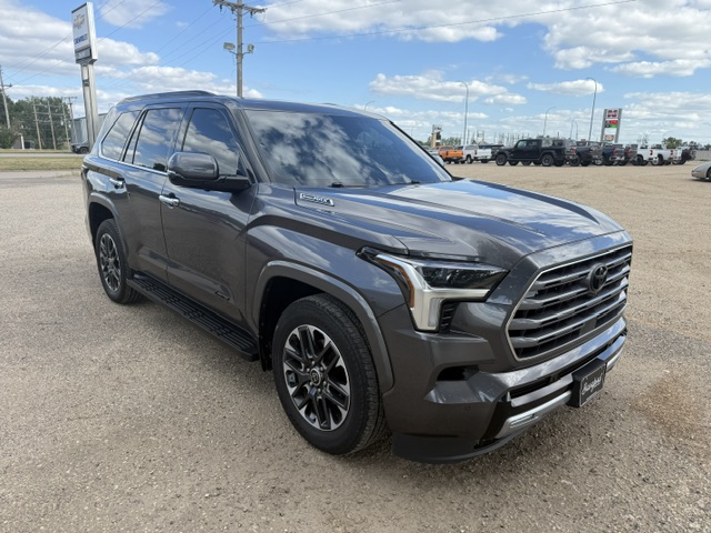 2023 Toyota Sequoia SR5