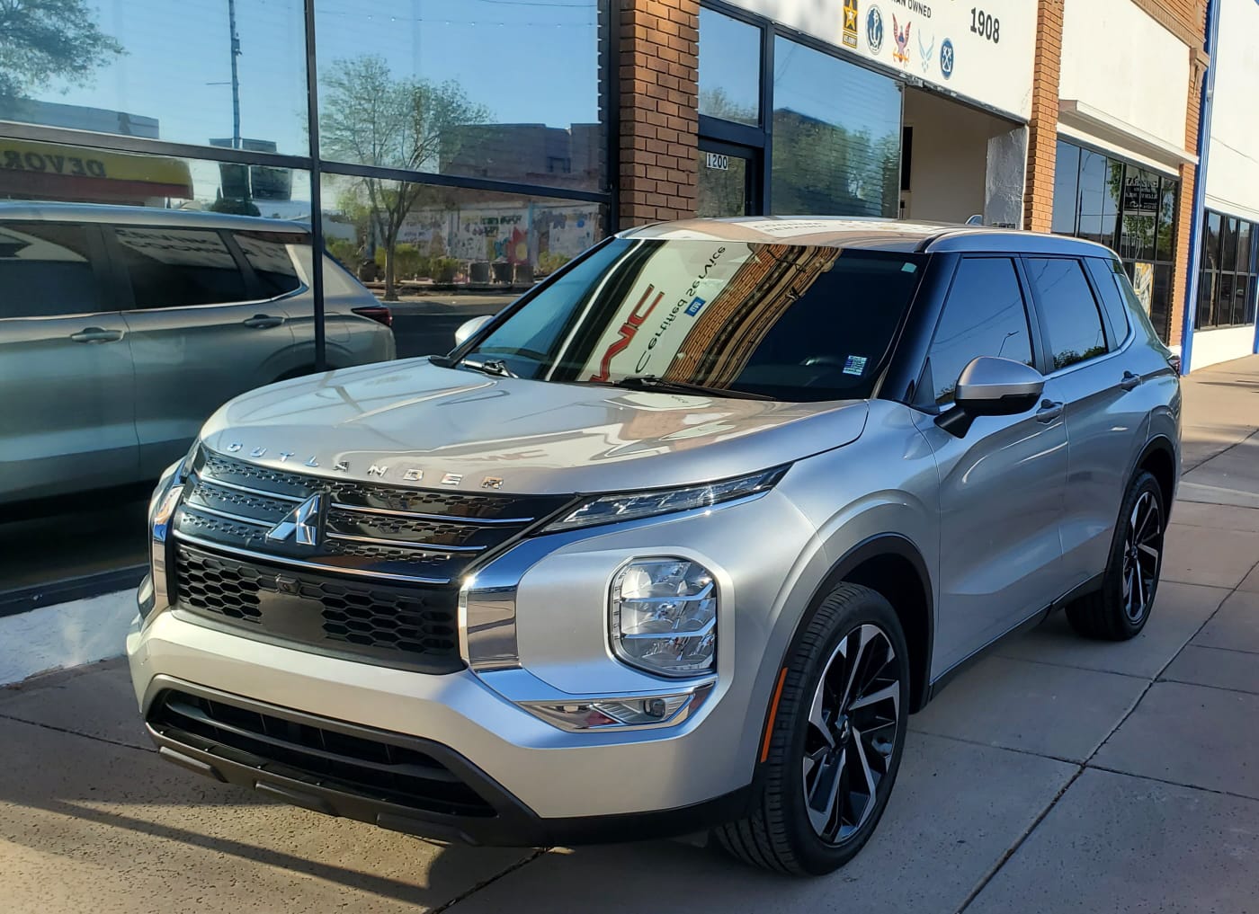 2022 Mitsubishi Outlander ES