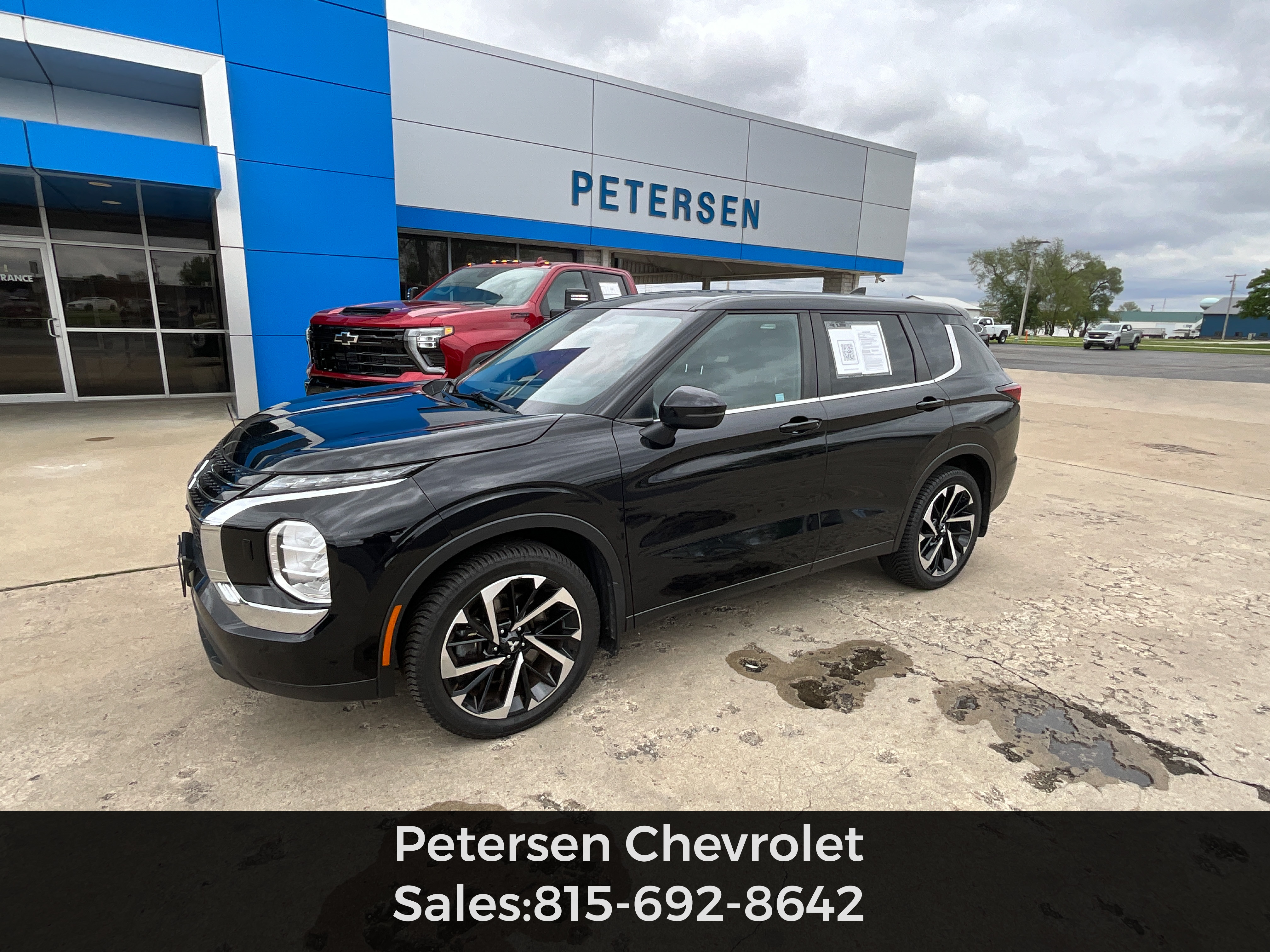 2022 Mitsubishi Outlander ES