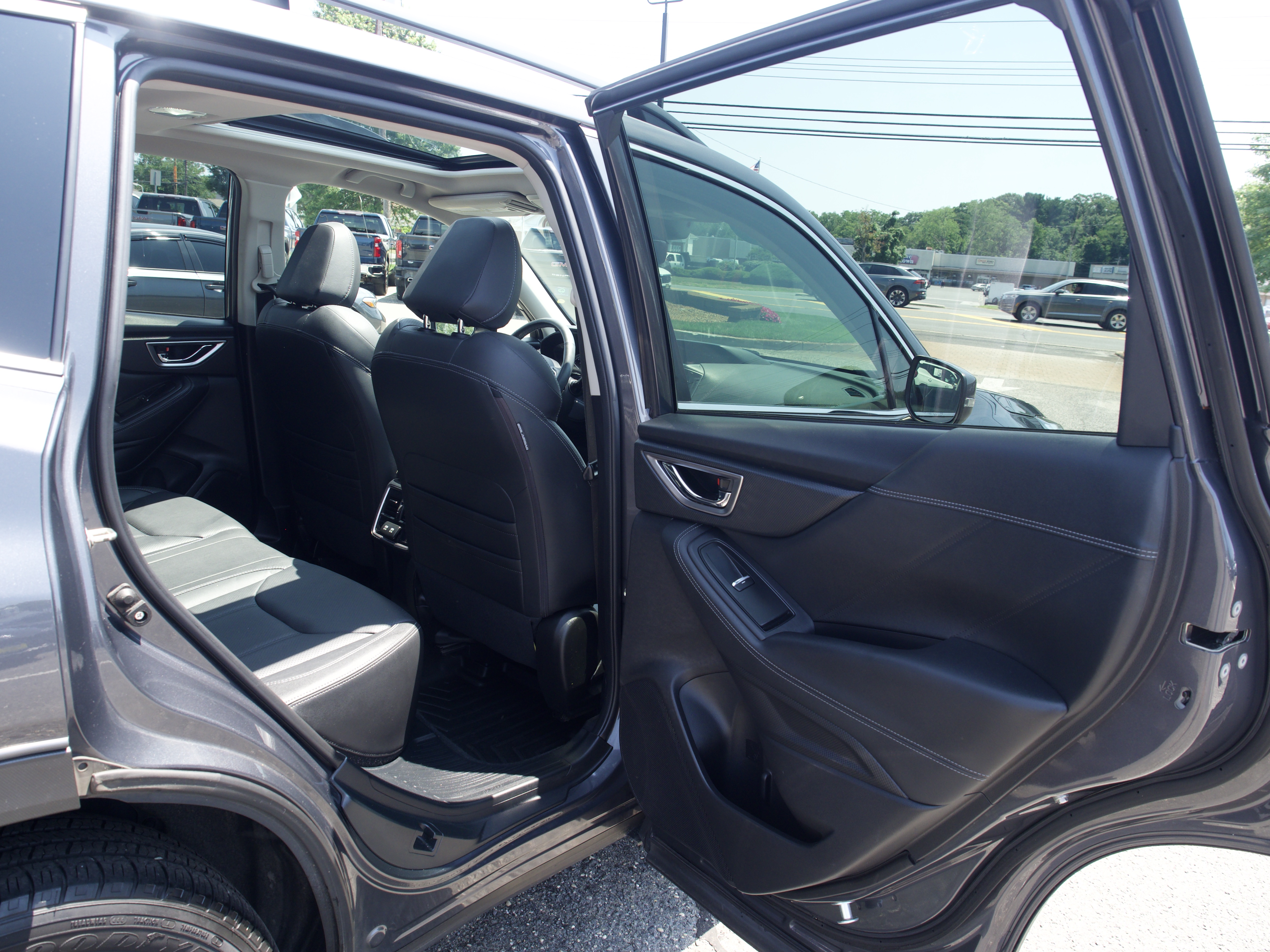 2020 Subaru Forester Limited - Photo 26