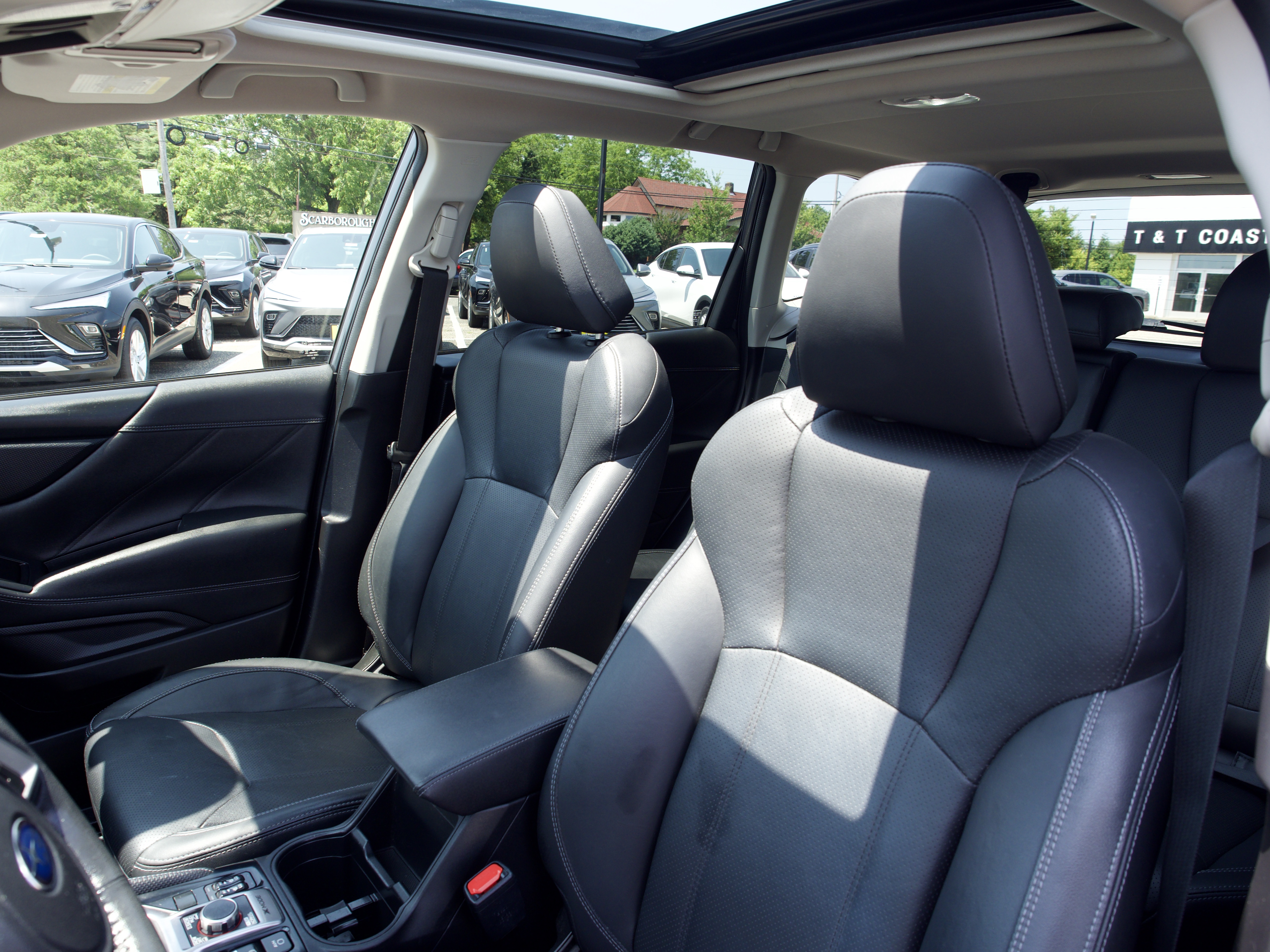 2020 Subaru Forester Limited - Photo 16