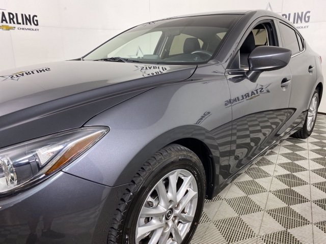 Pre-Owned 2016 Mazda3