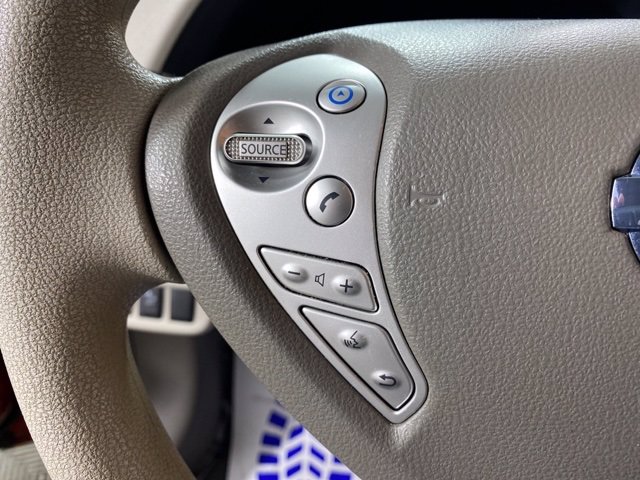 Pre-Owned 2011 Nissan LEAF SL