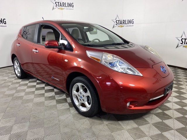Pre-Owned 2011 Nissan LEAF SL