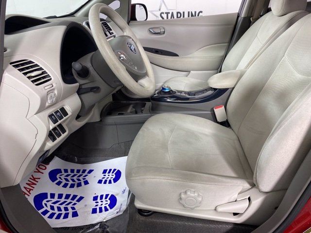 Pre-Owned 2011 Nissan LEAF SL