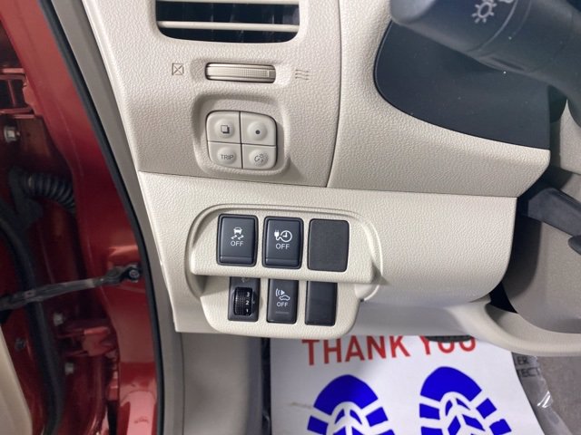 Pre-Owned 2011 Nissan LEAF SL