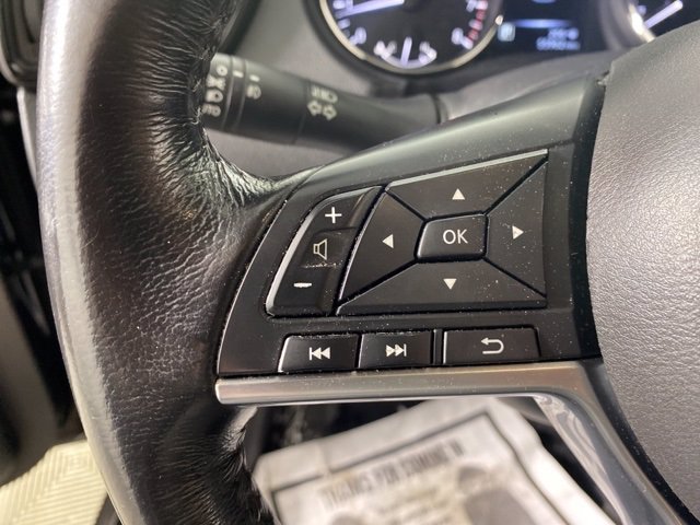 Pre-Owned 2017 Nissan Rogue