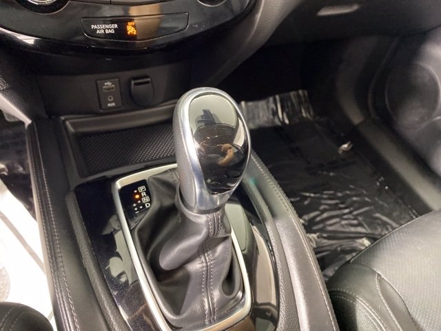 Pre-Owned 2017 Nissan Rogue