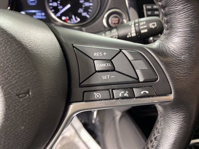 Pre-Owned 2017 Nissan Rogue
