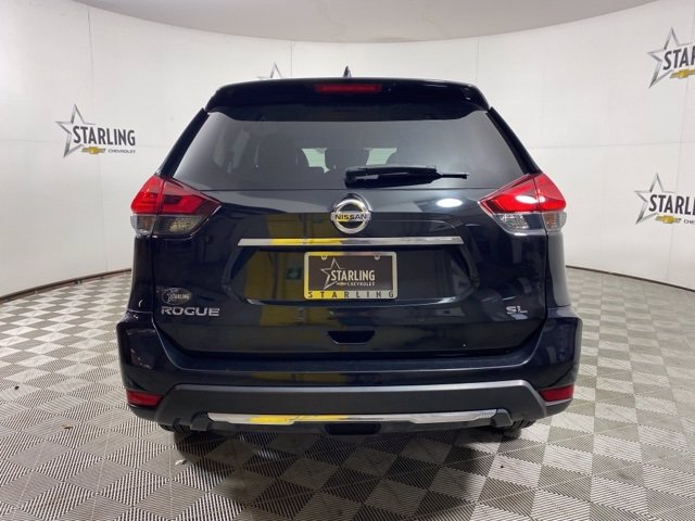 Pre-Owned 2017 Nissan Rogue