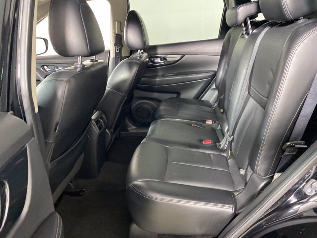 Pre-Owned 2017 Nissan Rogue