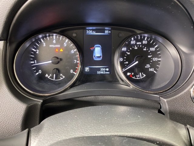 Pre-Owned 2017 Nissan Rogue